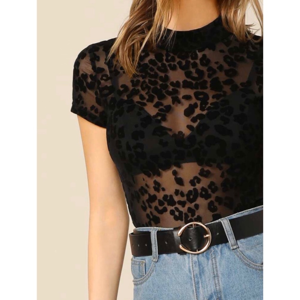 🚫SALE🚫 Leopard Mesh Top - Picture 4 of 6
